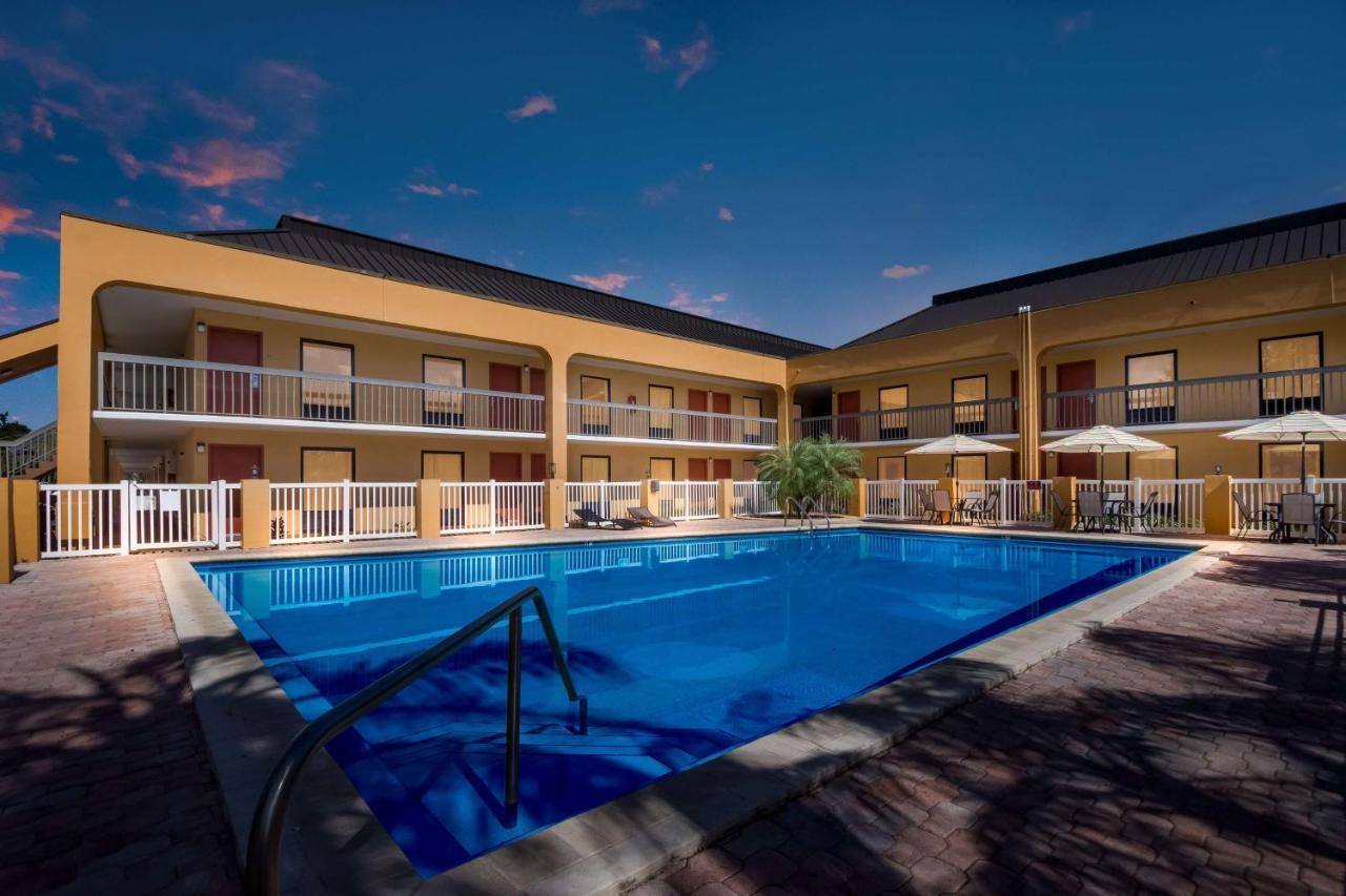 Surestay Hotel By Best Western St Pete Clearwater Airport Zewnętrze zdjęcie